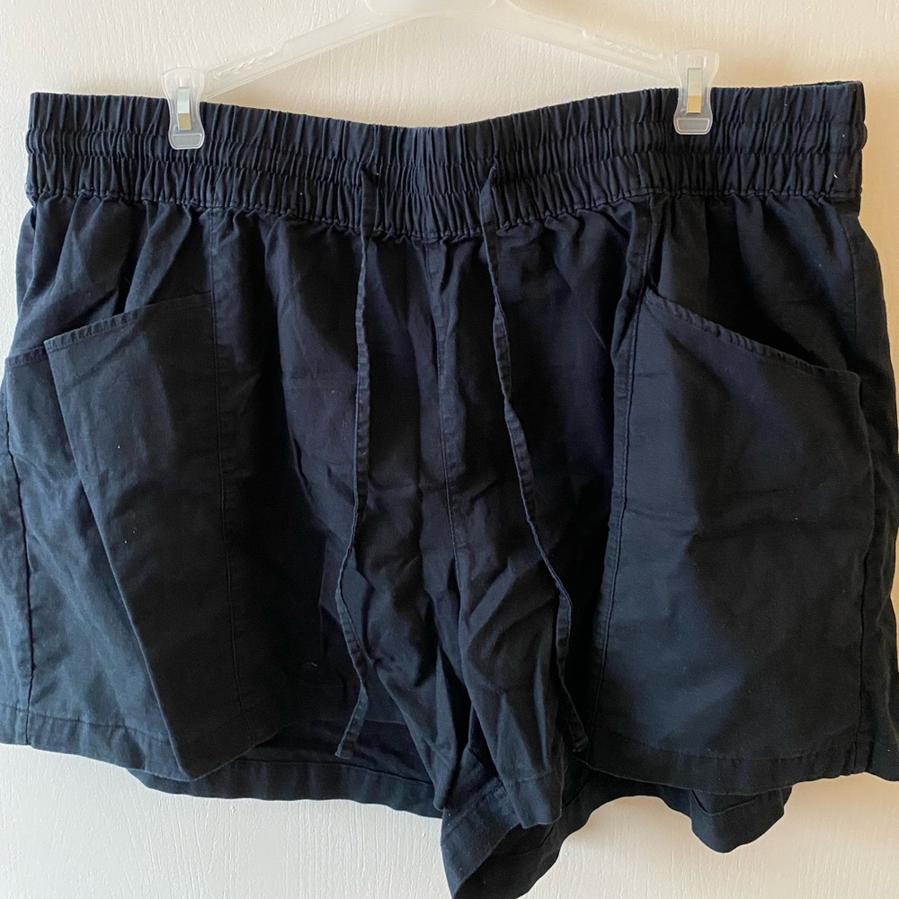 Flowy Cotton Short